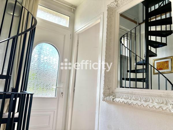 Maison
         4 pièces
        - 71 m² 299 000 € *