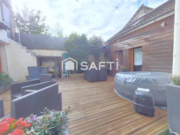 Maison de ville ancienne totalement rénovée