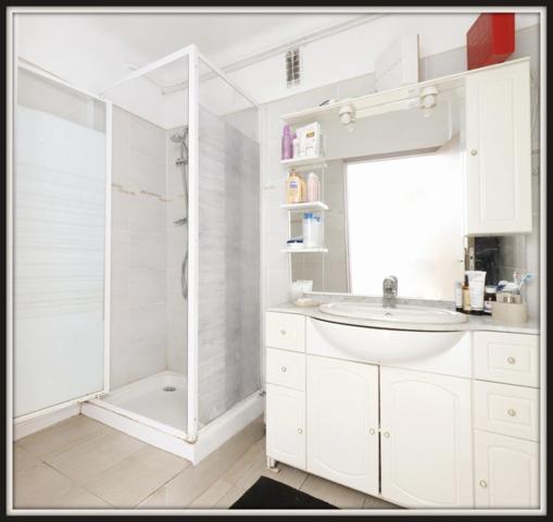 Dpt Bouches du Rhône (13), à vendre appartement T5 avec grand balcon