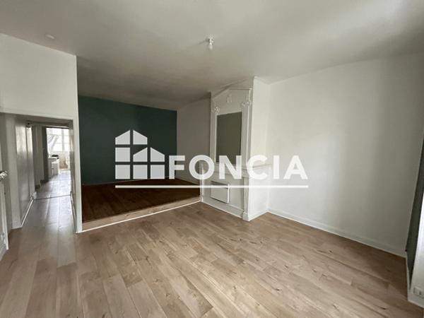 Location Appartement 3 pièces 72 m² - 113 RUE THIERS Rochefort 17300