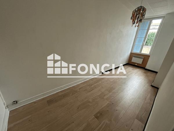 Location Appartement 3 pièces 72 m² - 113 RUE THIERS Rochefort 17300