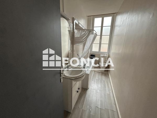 Location Appartement 3 pièces 72 m² - 113 RUE THIERS Rochefort 17300