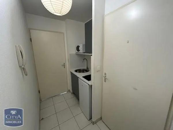 Appartement à louer 1 pièce 19m² Aix-en-Provence (13100)