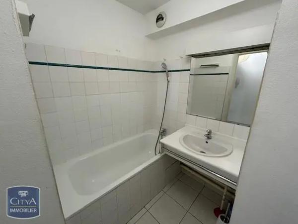 Appartement à louer 1 pièce 19m² Aix-en-Provence (13100)