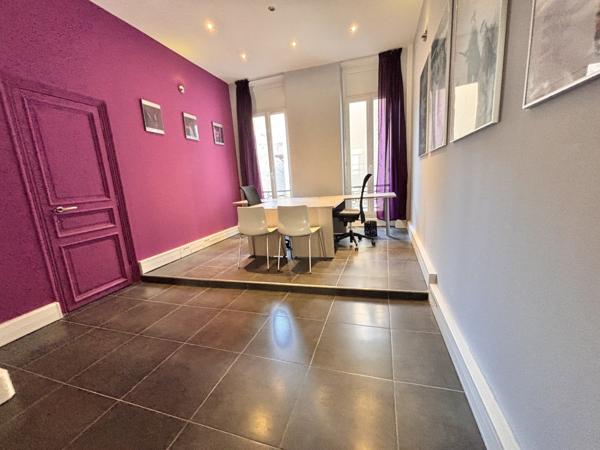 Bureau 3 pièces - 68 m²