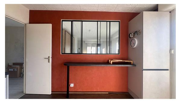 Golbey centre, T2 avec balcon et garage