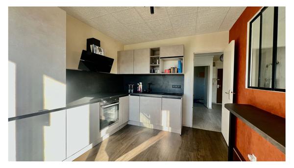 Golbey centre, T2 avec balcon et garage