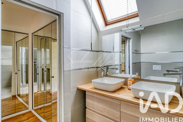 Maison à vendre 7 pièces 190,37 m² Bougival