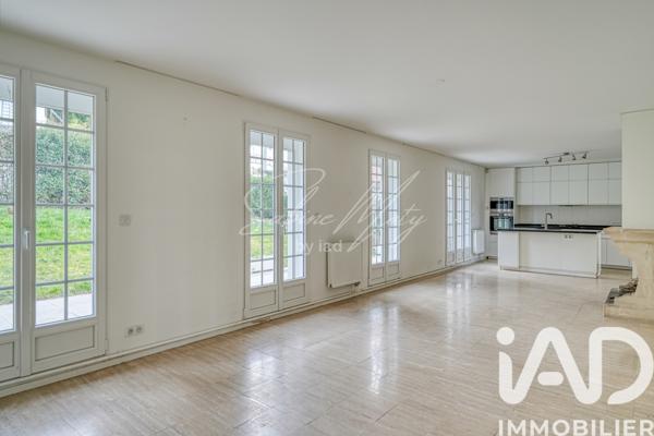 Maison à vendre 7 pièces 190,37 m² Bougival