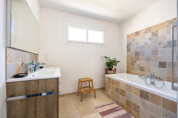 Marseille (13008) Appartement Type 4/5 avec terrasse - Vielle Chapelle 13008 Marseille