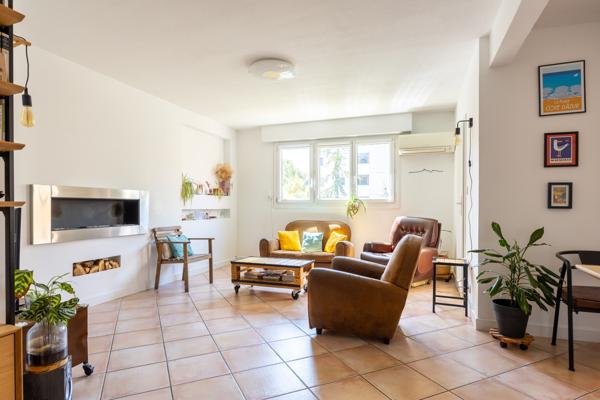 Marseille (13008) Appartement Type 4/5 avec terrasse - Vielle Chapelle 13008 Marseille