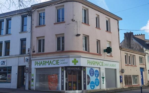 Immeuble à vendre    6 pièces • 355 m2 Brest