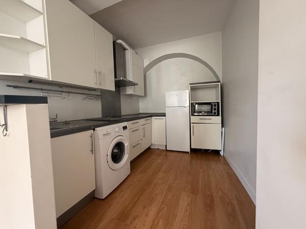 A louer a- Appartement T2 - Angers hyper centre-ville