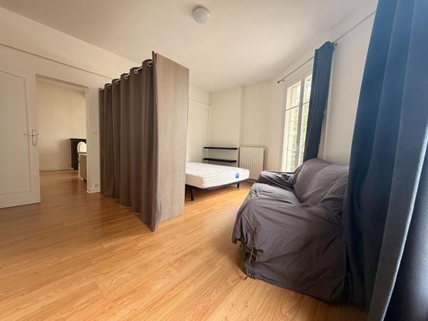 A louer a- Appartement T2 - Angers hyper centre-ville