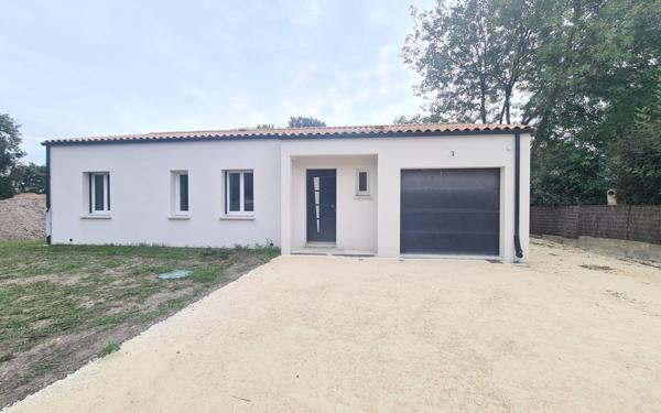 Maison à vendre    4 pièces •  Breuillet