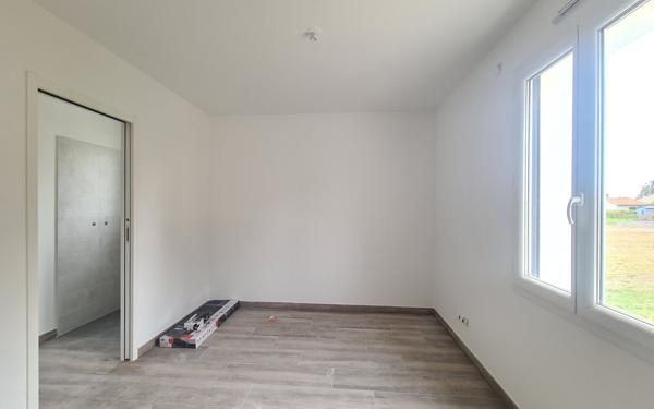 Maison à vendre    4 pièces •  Breuillet