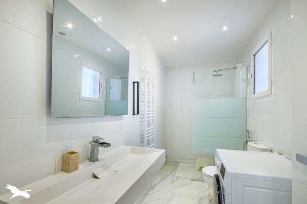 Maison 549 928 € Vaulx-en-Velin 5 p 159 m² DPE C