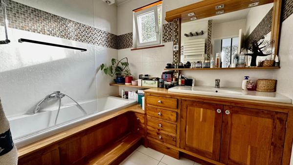 Maison individuelle de 117 m2 environ sur sous-sol total