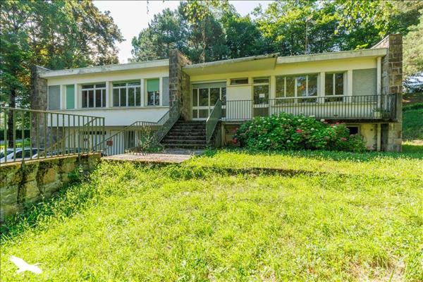 Maison à vendre |  Saint-Lizier |  8 pièces | 233 m²