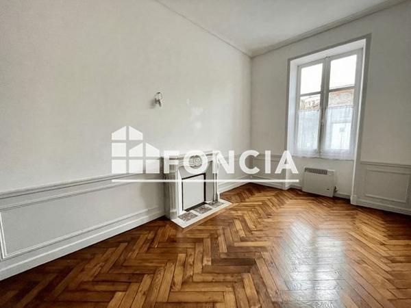 Location Appartement 4 pièces 97.21 m² - 111 RUE DE COULMIERS Orleans 45000