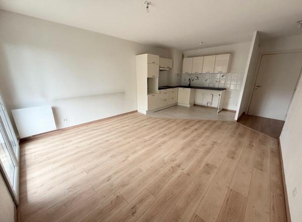 Appartement à louer 755 € CC Seysses 3 p 55 m² DPE C