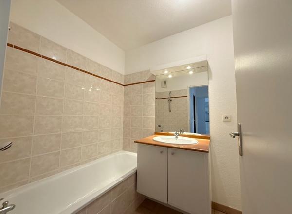 Appartement à louer 755 € CC Seysses 3 p 55 m² DPE C