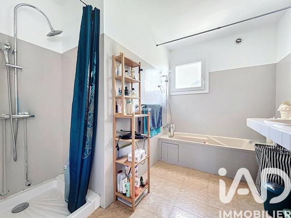 Maison à vendre 8 pièces 166 m² Volx