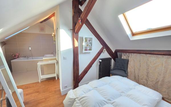 Appartement à vendre    4 pièces • 80 m2 Houilles