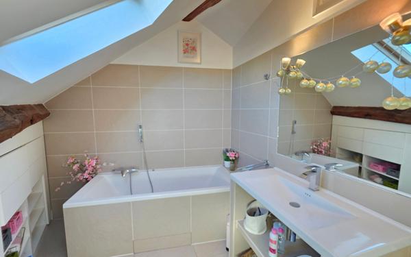 Appartement à vendre    4 pièces • 80 m2 Houilles