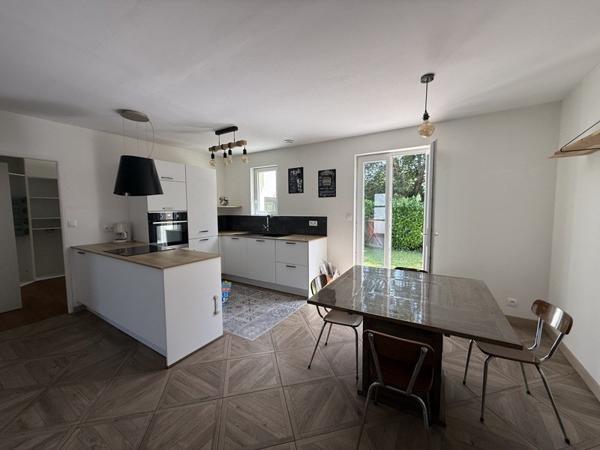 Maison à louer 1 020 € CC Quimper 5 p 102 m² DPE D