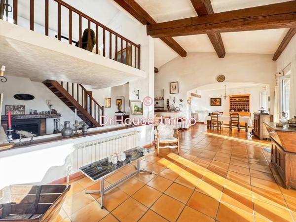 Maison à vendre 5 pièces de 197 m²