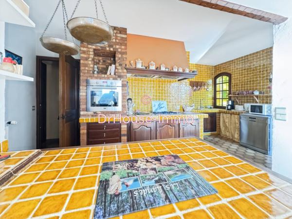 Maison à vendre 5 pièces de 197 m²