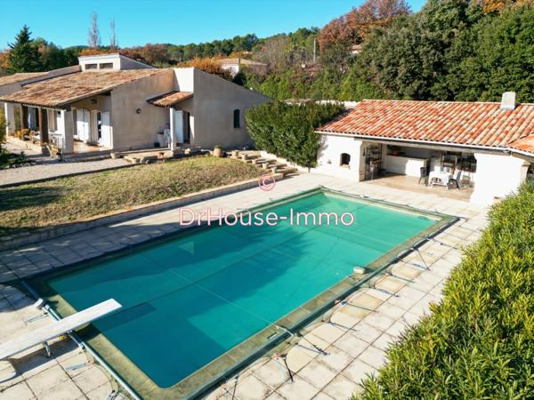 Maison à vendre 5 pièces de 197 m²