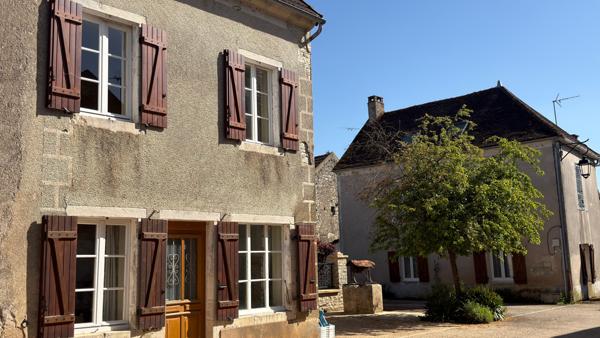 Précy-le-Sec (89440) Precy Le Sec Maison 4 Chambres 6 pièces Bon état / Sous Offre D'Achat