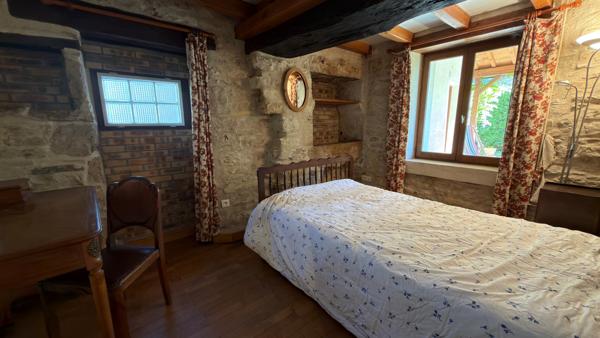 Précy-le-Sec (89440) Precy Le Sec Maison 4 Chambres 6 pièces Bon état / Sous Offre D'Achat
