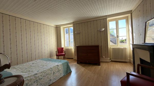 Précy-le-Sec (89440) Precy Le Sec Maison 4 Chambres 6 pièces Bon état / Sous Offre D'Achat