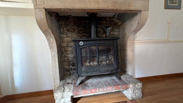 Précy-le-Sec (89440) Precy Le Sec Maison 4 Chambres 6 pièces Bon état / Sous Offre D'Achat