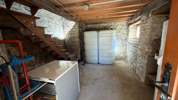 Précy-le-Sec (89440) Precy Le Sec Maison 4 Chambres 6 pièces Bon état / Sous Offre D'Achat