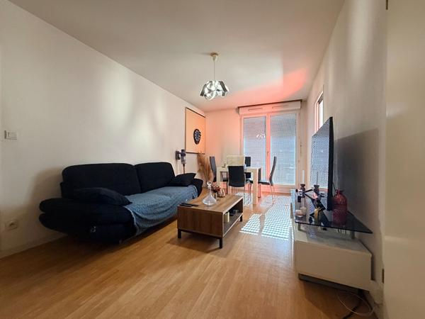 Type 2 de 38m² dans résidence au calme - Tours Nord