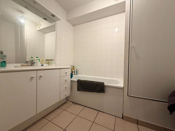 Type 2 de 38m² dans résidence au calme - Tours Nord