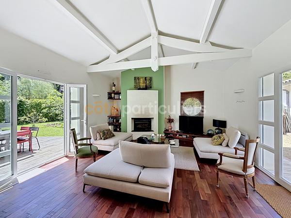 Vente
                Maison164 m² - 7 Pièces -
                    Biarritz (64200)
