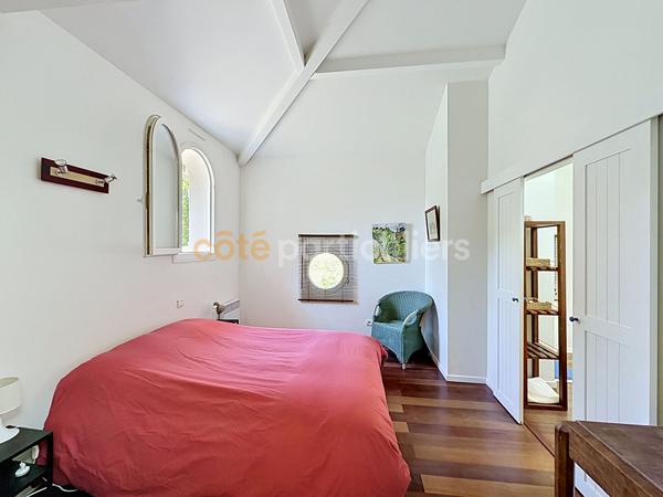 Vente
                Maison164 m² - 7 Pièces -
                    Biarritz (64200)