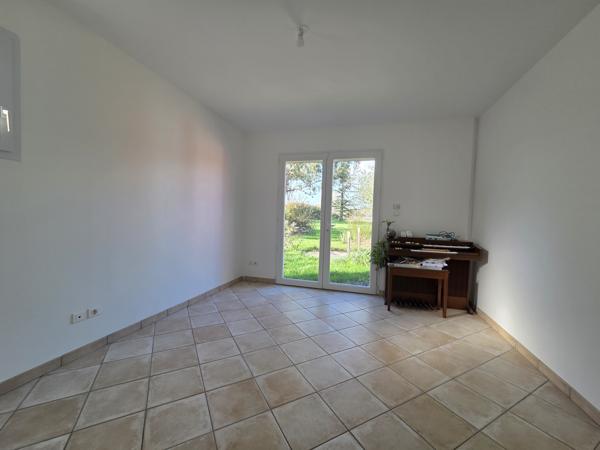 Maison de plain pied - 5 chambres 1 bureau 