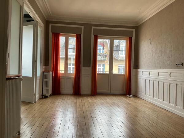 Appartement triplex, 161 m², 8 pièces, 6 chambres