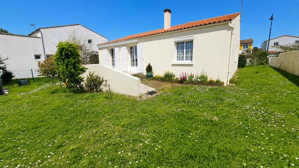 Maison
         4 pièces
        - 123 m² Exclusivité 465 000 € *