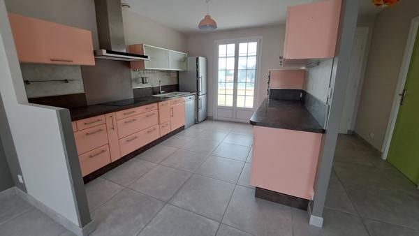Maison
         4 pièces
        - 123 m² Exclusivité 465 000 € *