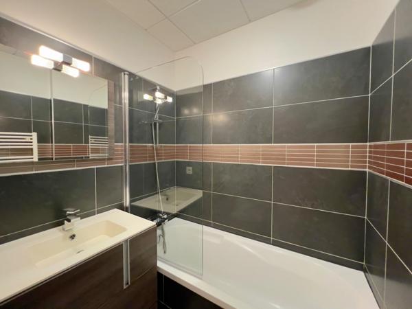 Appartement T2 cabine avec terrasse pour investisseur – Biarritz, Avenue Reine Victoria