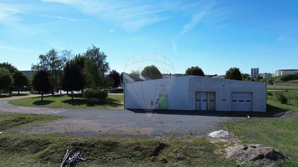 Local d’activité à vendre - Clamecy, Nièvre - 58
