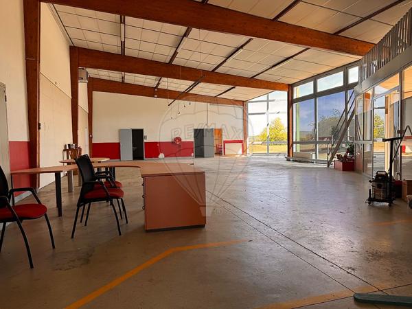 Local d’activité à vendre - Clamecy, Nièvre - 58