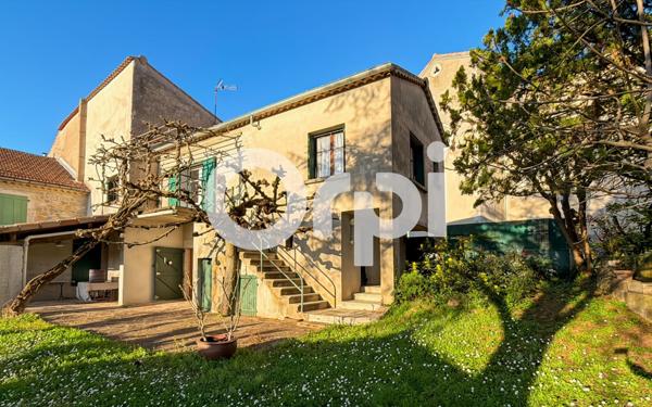 Maison à vendre    9 pièces •  Grospierres
